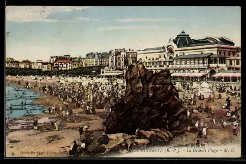 AK Biarritz /B.-P., La Grande Plage