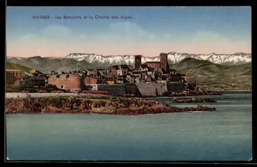 AK Antibes, Les Remparts et la Chaîne des Alpes