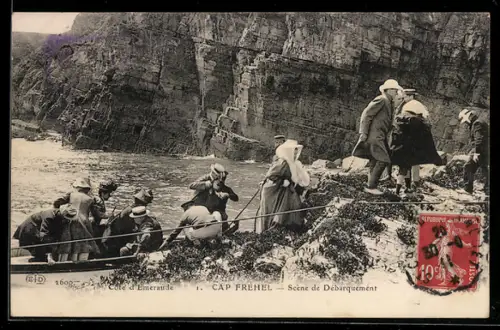 AK Cap Frehel, Scène de Débarquement