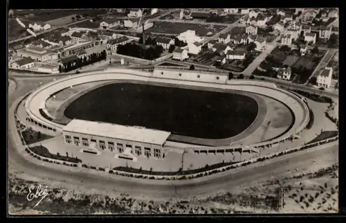 AK Vichy /Allier, Le Stade, Vue prise d`avion