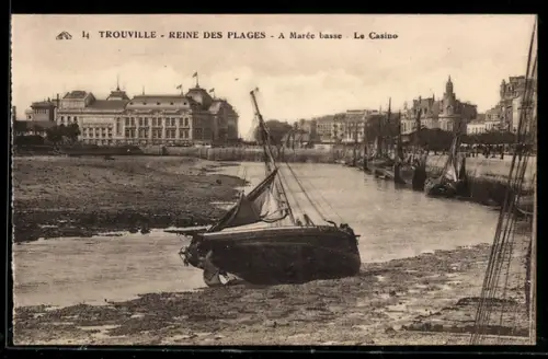 AK Trouville, Reine des plages, A Marée basse, Le Casino