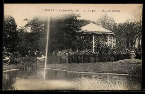 AK Cholet, Le Jardin du Mail