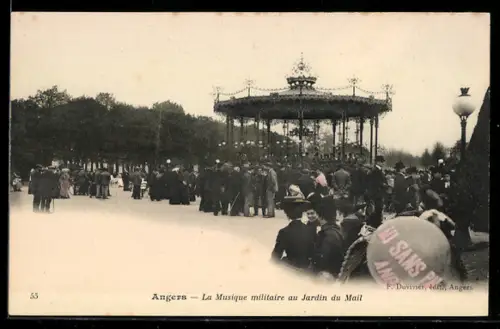 AK Angers, La Musique militaire au Jardin du Mail