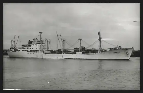 Fotografie Schwedisches Frachtschiff Odensholm bei Einfahrt in den Hafen