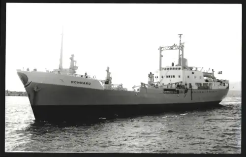 Fotografie Schwedisches Frachtschiff Bonnard in Ballast fahrend