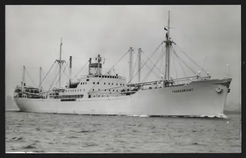Fotografie Norwegisches Frachtschiff Thorsorient in Fahrt