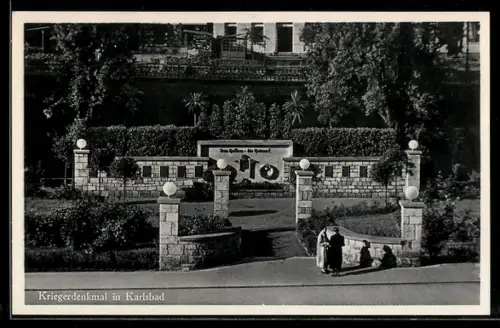 AK Karlsbad, Blick zum Kriegerdenkmal