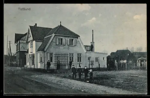 AK Toftlund, Ortspartie mit Passanten