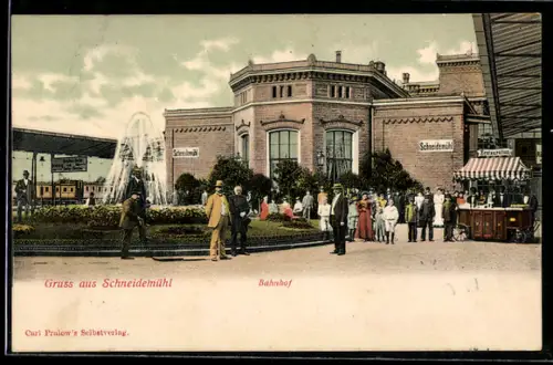 AK Schneidemühl, Bahnhof mit Springbrunnen