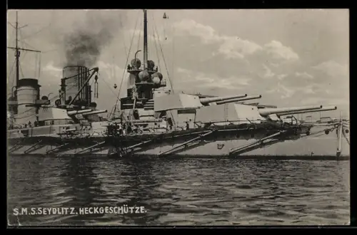 AK Grosser Kreuzer S.M.S. Seydlitz, Nahaufname der Heckgeschütze, Kriegsschiff
