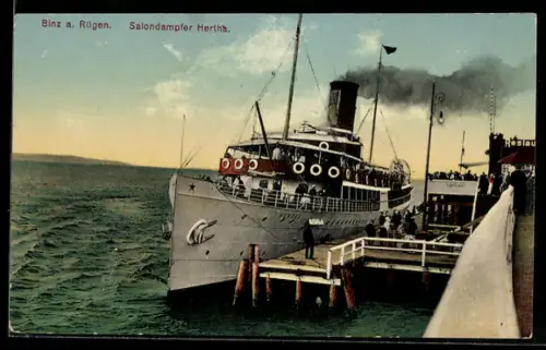 AK Passagierschiff Hertha im Hafen von Binz a. Rügen