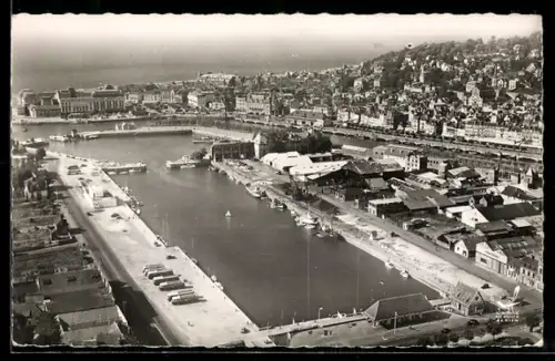 AK Trouville-Deauville /Calvados, Le Bassin des Yachts