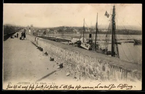 AK Antibes, Les Glacis