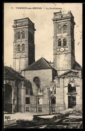 AK Verdun-sur-Meuse, La Cathédrale
