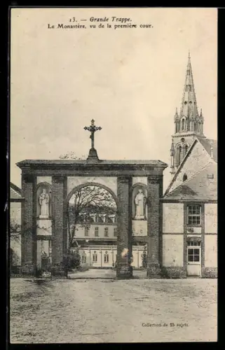 AK Grande Trappe, Le Monastère, vu de la première cour