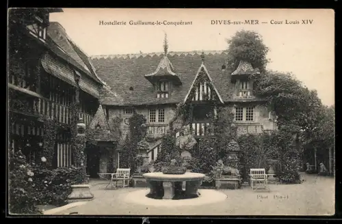 AK Dives-sur-Mer, Hostellerie Guillaume-le-Conquérant, Cour Louis XIV