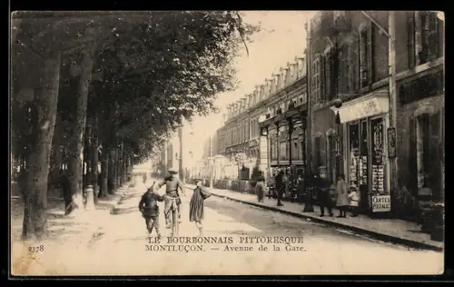 AK Montlucon, Avenue de la Gare, Cartes Postales
