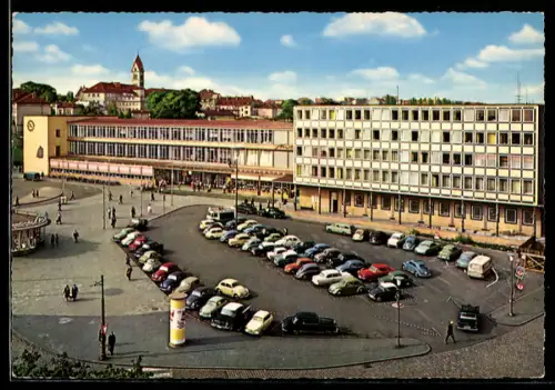 AK Kassel, Hauptbahnhof mit Bahnhofsplatz & Parkplatz