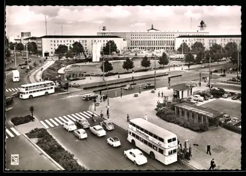AK Berlin-Tempelhof, Platz der Luftbrücke