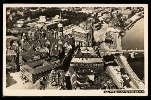 Foto-AK Walter Hahn, Dresden, NR 4982: Dresden, Teilansicht aus der Vogelschau