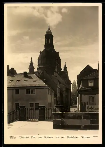 Foto-AK Walter Hahn, Dresden, 10787: Dom und Rathaus von der Brühlschen Terrasse
