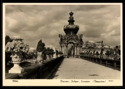 Foto-AK Walter Hahn, Dresden, Nr. 13361: Dresden, Zwinger und Kronentor