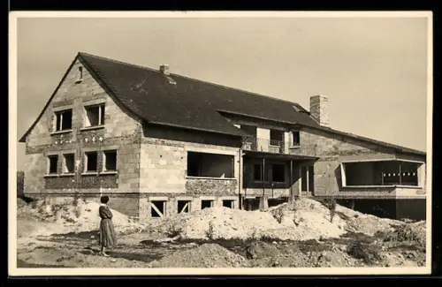 Foto-AK Oberhöchstadt, Hausbau Dr. Buckowitz, Gartenseite, 1956