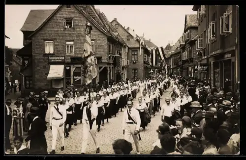 Foto-AK Goslar a. H., Kreisturnfest 1924, Festumzufg, Ansichtskarten-Centrale und Geschäft A. Gelhaar