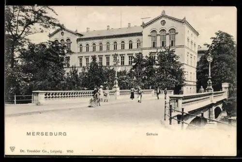 AK Merseburg, Blick von der Brücke zur Schule