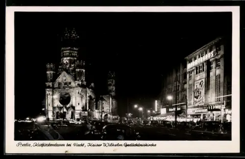 AK Berlin-Charlottenburg, Kurfürstendamm bei Nacht, Kaiser Wilhelm Gedächtniskirche, Marmorhaus
