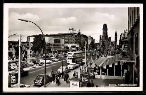 AK Berlin-Charlottenburg, Kurfürstendamm, Kaiser-Wilhelm-Gedächtniskirche, Doppeldecker, Verkehr