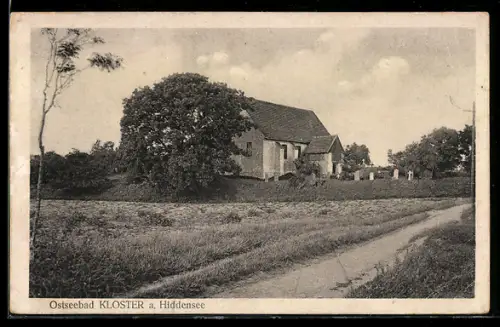 AK Ostseebad Kloster auf Hiddensee, Kirche mit Friedhof