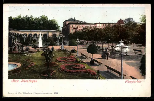 AK Bad Kissingen, Kurgarten mit Gebäuden aus der Vogelschau, Wasserbecken, Statue