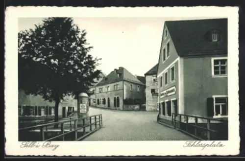 AK Selb i. Bay., Gasthof zum Schlossplatz mit Strassenpartie