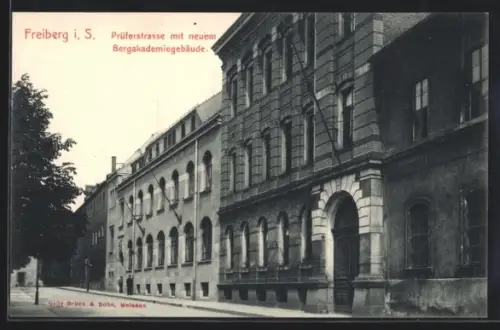 AK Freiberg i. S., Prüferstrasse mit neuem Bergakademiegebäude