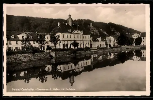 AK Carlshafen /Oberweser, Hafen mit Rathaus