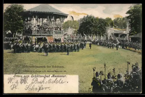 AK Hannover, Schützenfest, Schützen beim Präsentiermarsch