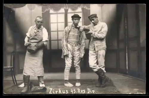 Foto-AK Zirkusspiel der 45. Res. Div.