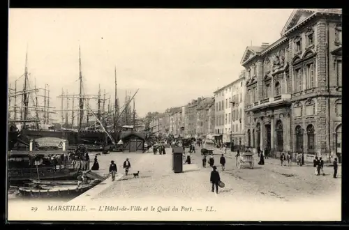 AK Marseille, L`Hôtel-de-Ville et le Quai du Port