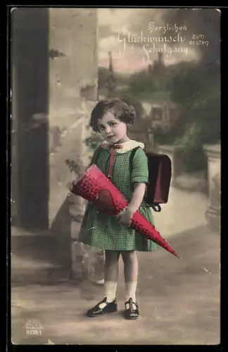 Foto-AK R & K / L Nr. 6238/1: Kleines Mädchen mit Schultüte u. Ranzen, Glückwunsch zum Schulanfang