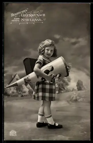 Foto-AK R & K / L Nr. 6304/3: Mädchen mit Schultüte u. Tornister, Glückwunsch zum Schulanfang