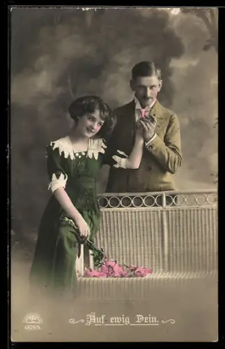 Foto-AK R & K / L Nr. 4829/5: Auf ewig Dein, Liebespaar