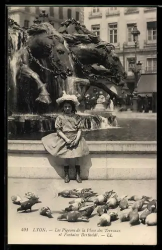 AK Lyon, Les Pigeons de la Place des Terreaux et Fontaine Bartholdi