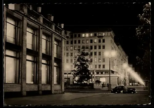 AK Berlin, Stalinallee, Blick vom Café Budapest auf das Café Warschau