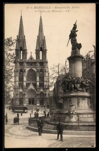AK Marseille, l`Eglise des Réformés et le monument des Mobiles, quelques passants