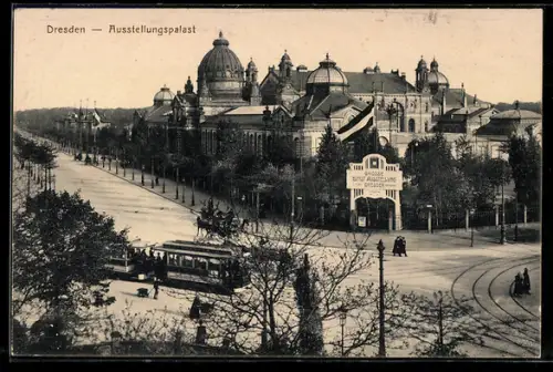 AK Dresden, Ausstellungspalast mit Strassenbahn