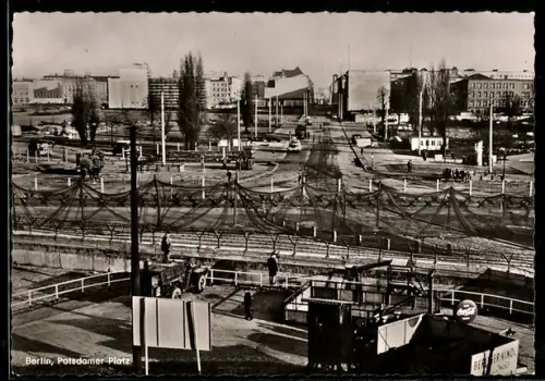 AK Berlin, Potsdamer Platz mit Strassenpartie, Grenze