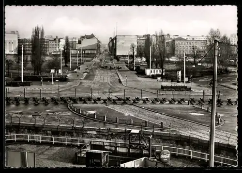 AK Berlin, Potsdamer Platz mit Strassenpartie, Grenze