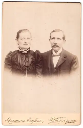 Fotografie Germano Eyber, Ort unbekannt, Portrait eines Paares