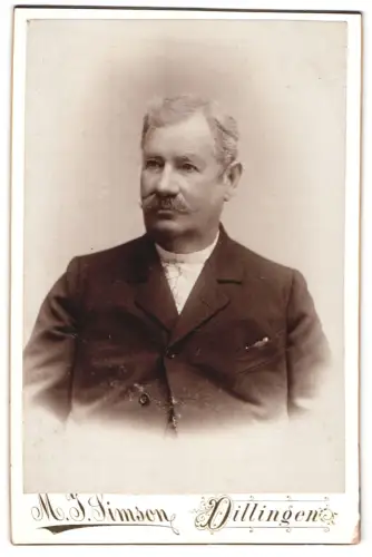 Fotografie M. S. Simson, Dillingen, Porträt eines Herren